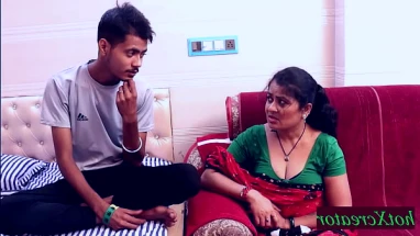 टीना मोंटी गुदा