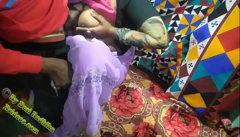 देसी भारतीय भाभी भाड़ में जाओ प्रेमी द्वारा बेडरूम में भारतीय स्पष्ट हिंदी ऑडियो